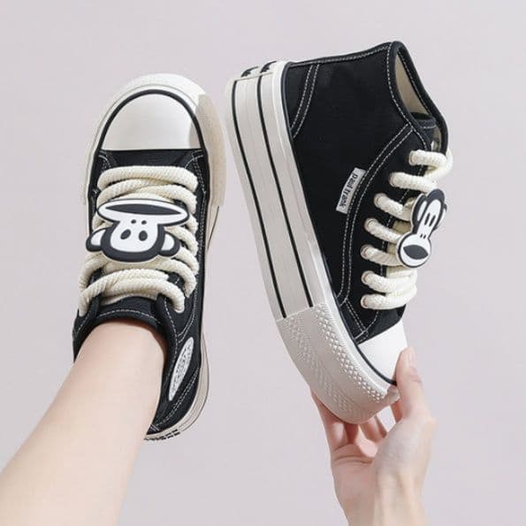 ハイカットスニーカー シンプル カジュアル 可愛い かわいい 目立つ 遊び心 デイリーコーデ デイリーユース 履きやすい 歩きやすい