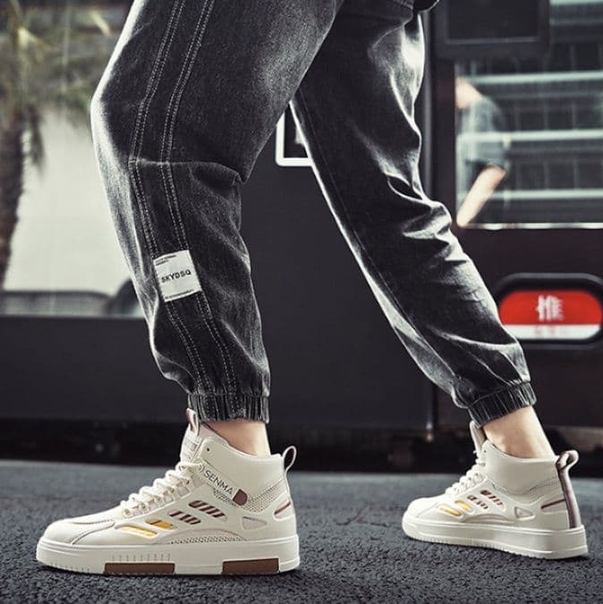 ハイカットスニーカー 好評 人気 通気性抜群 軽量 スポーツ ランニング 日常使い デイリーコーデ キャンプ アウトドア  ウォーキング