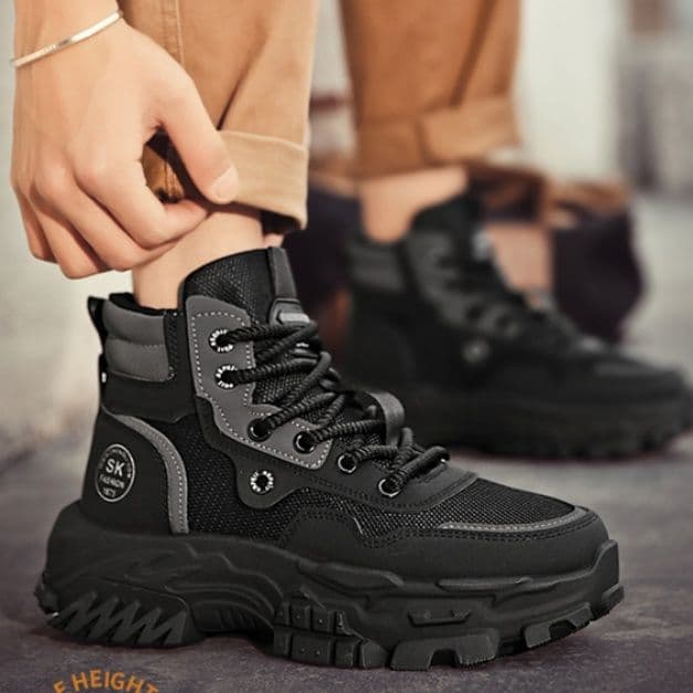 ハイカットスニーカー 身長アップ キャンプ アウトドア ハイキング 登山 トレッキング ボリュームハイカット  耐滑 クッション 会社