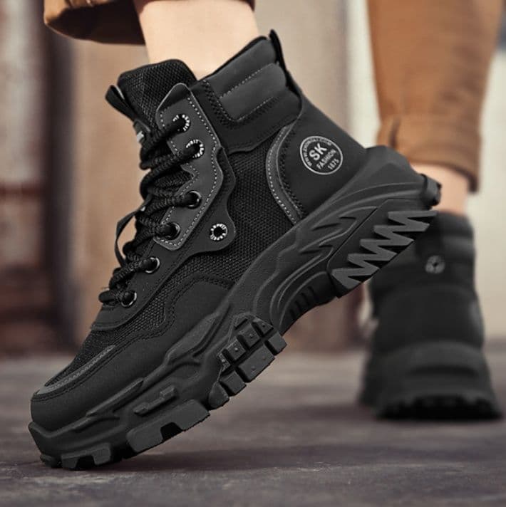 ハイカットスニーカー 身長アップ キャンプ アウトドア ハイキング 登山 トレッキング ボリュームハイカット  耐滑 クッション 会社