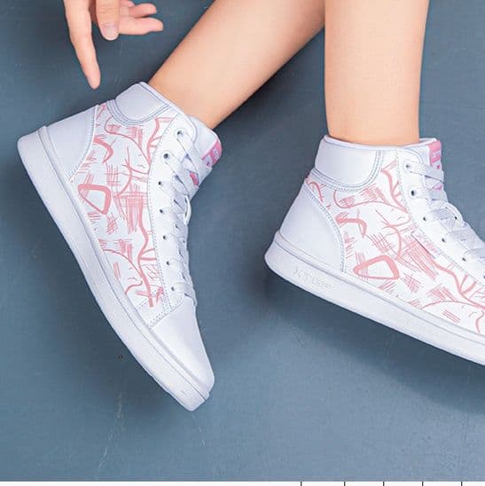 【アートな足元】グラフィック ハイカットスニーカー | モノトーン プリント ストリート ユニセックス