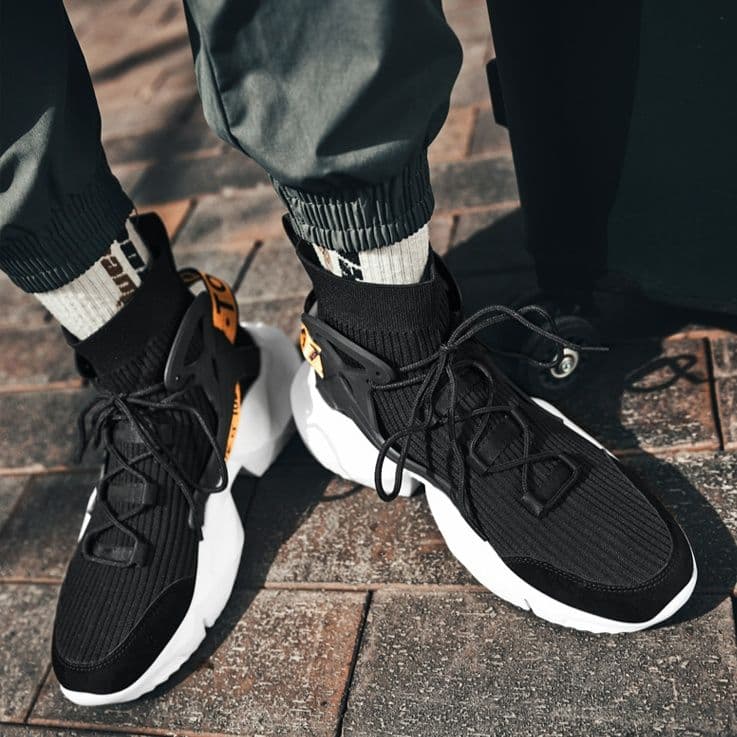 【近未来】サイバーパンク チャンキーソックススニーカー ホワイト | 超厚底 ハイテク