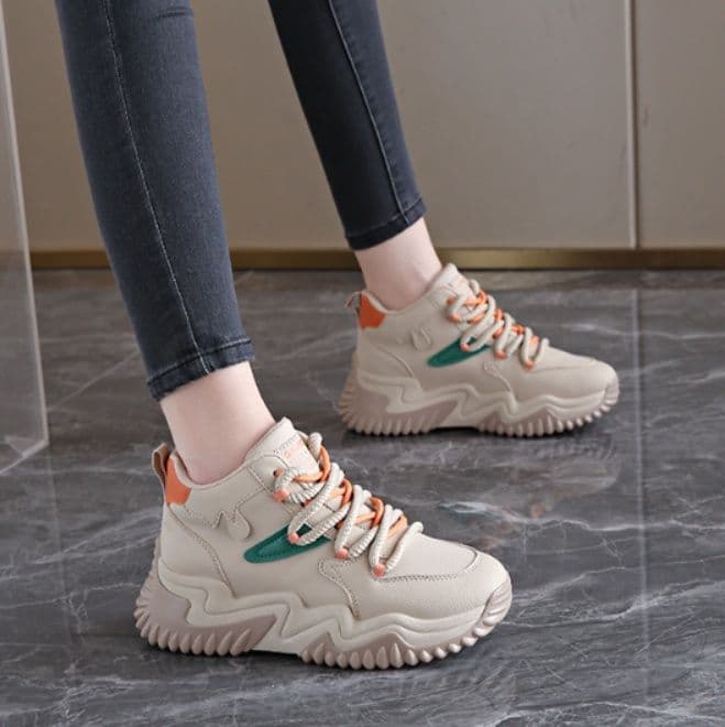 【ポップ・ボリューム】厚底スニーカー ベージュ×オレンジ | チャンキーソール 異素材ミックス カジュアル ストリート