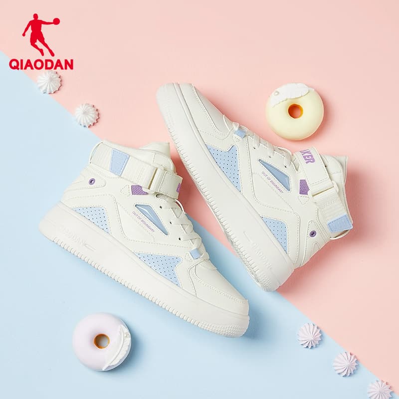 ハイカットスニーカー パステルカラー ハイカット スポーツ  シューズ 通学 ランニング 部活 軽量 学校 定番 歩きやすい ファスナー