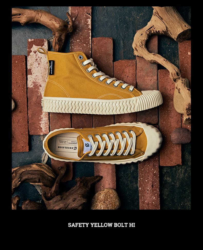 ハイカットスニーカー 季節感あふれる カジュアル キャンバス デイリーユース 歩きやすさ ボリュームソール シンプル 疲れにくい