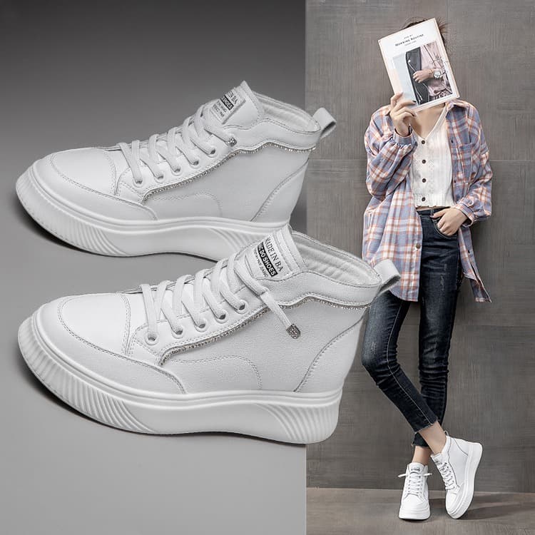 ハイカットスニーカー 好評 スタイルアップ おしゃれ かっこいい シンプル 日常使い デイリーコーデ 歩きやすい クッション