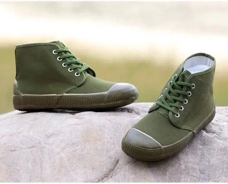 ハイカットスニーカー 日常使い アウトドア ハイキング 登山 トレッキング ウォーキング 耐滑 すべりにくい 快適歩行 履き心地