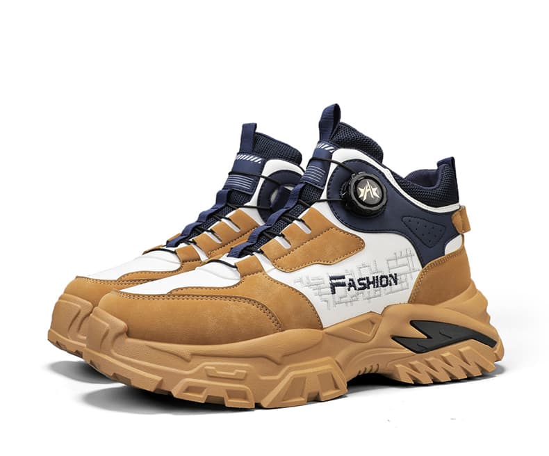 【ハイテク・アーバン】ダイヤル式フリーロック・ダッドスニーカー エクリュ×ダークブラウン | 多層パネル構造 ギザギザ・チャンキーソール ストリート・テックウェア