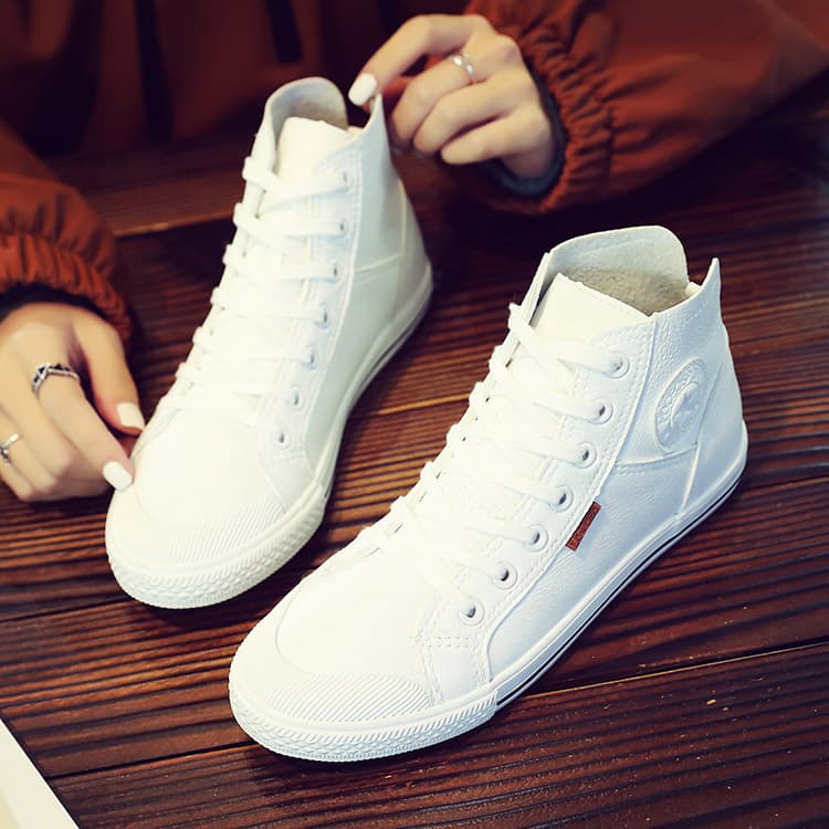 ハイカットスニーカー 定番 オールシーズン カジュアル シンプル 可愛い 通勤 会社 通学 学校 日常使い デイリーコーデ 安定感