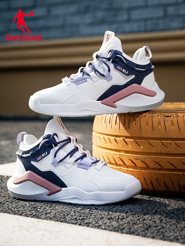 ハイカットスニーカー 快適軽量 スポーツ スタイリッシュ 柔らかな履き心地 歩きやすい クッション 安定感 軽量 メッシュ 通気性