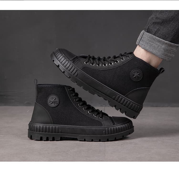 【漆黒の堅牢美】オールブラック ハイカットスニーカー | 厚底 ミリタリーソール 異素材コンビ タフデザイン