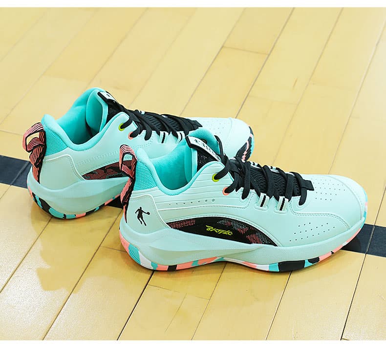 ハイカットスニーカー 軽量 プロフェッショナル 競技シューズ バスケットシューズ 部活 ジョーダン 防水レザー