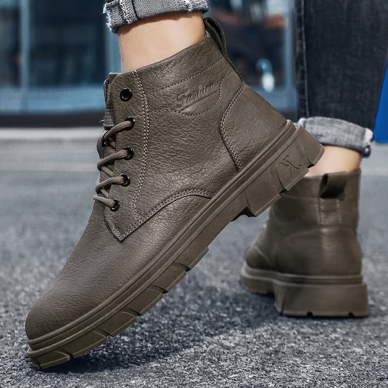 ハイカットスニーカー 定番 クール シンプル 高級感 かっこいい 厚底ソール クッション性 スタイリッシュ ビジネス 歩きやすい 通勤