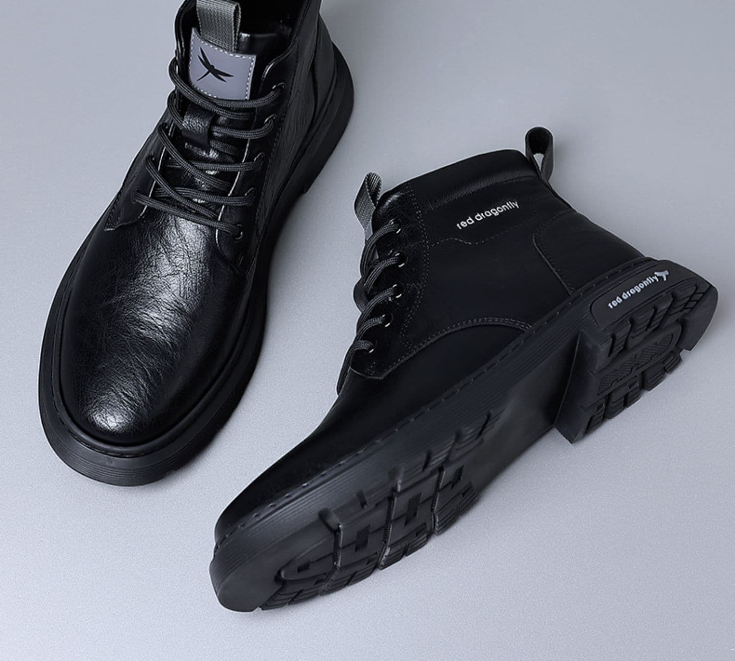 ハイカットスニーカー 定番 本革 耐久性 カジュアル グリップ力 安定感 スタイリッシュ アウトドア 快適歩行 衝撃吸収 かっこいい