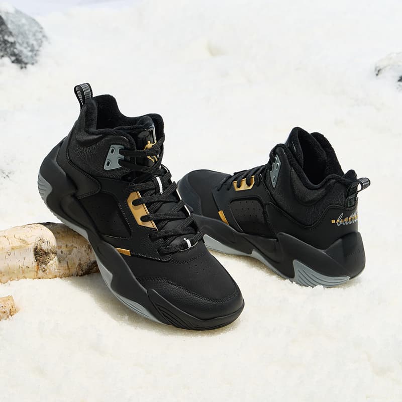 ハイカットスニーカー バスケット 安定性 衝撃吸収性 すべりにくい かっこいい 痛くならない 疲れにくい 通気性 スポーツ デイリーユース