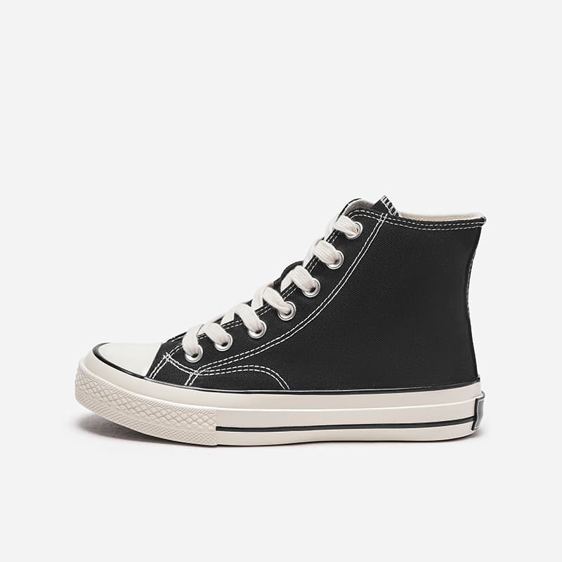 【アーバン・レトロ】バイカラー ハイカットスニーカー ベージュ×ブラック | 厚底 コートスタイル ストリート