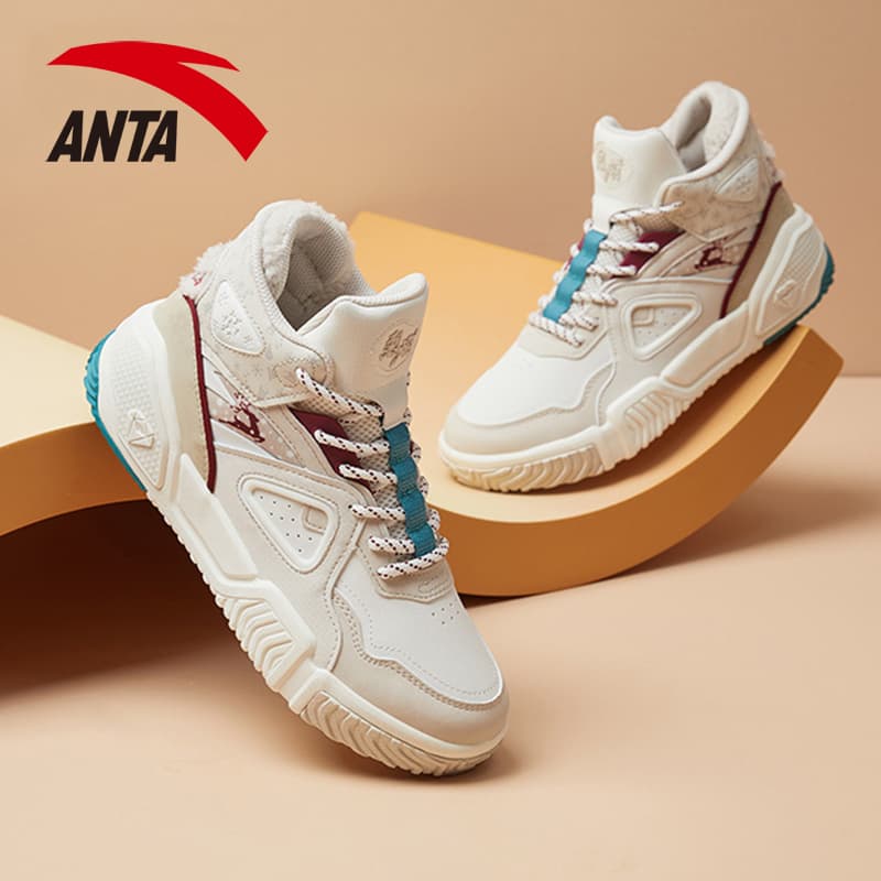 ハイカットスニーカー ダンス 疲れにくい 痛くならない カジュアル シンプル かわいい 遊び心 おしゃれ 歩きやすい クッション 安定感