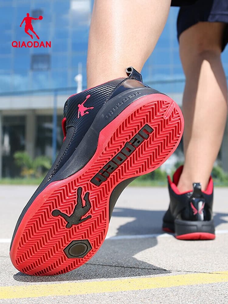 ハイカットスニーカー 快適 バスケットボール スポーツ 部活 学校 軽量 履きやすい 滑り止め 衝撃吸収性 安定感 ボリュームソール