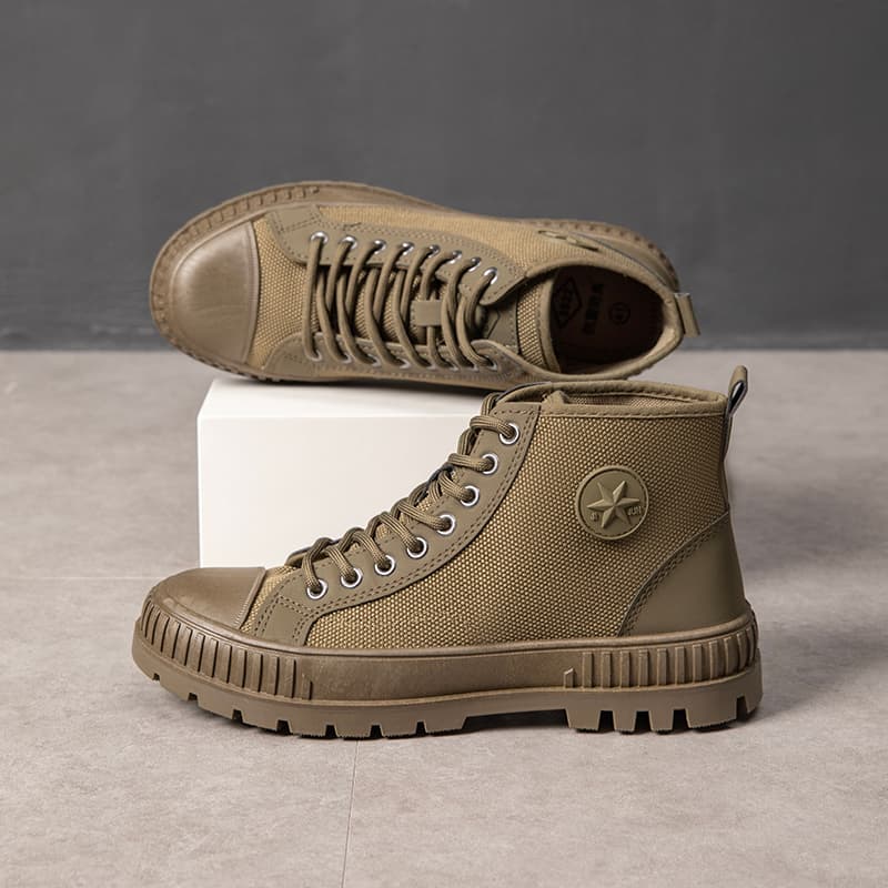 【漆黒の堅牢美】オールブラック ハイカットスニーカー | 厚底 ミリタリーソール 異素材コンビ タフデザイン