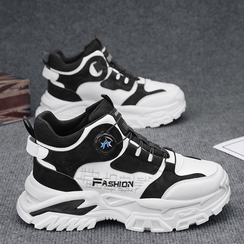 【ハイテク・アーバン】ダイヤル式フリーロック・ダッドスニーカー エクリュ×ダークブラウン | 多層パネル構造 ギザギザ・チャンキーソール ストリート・テックウェア