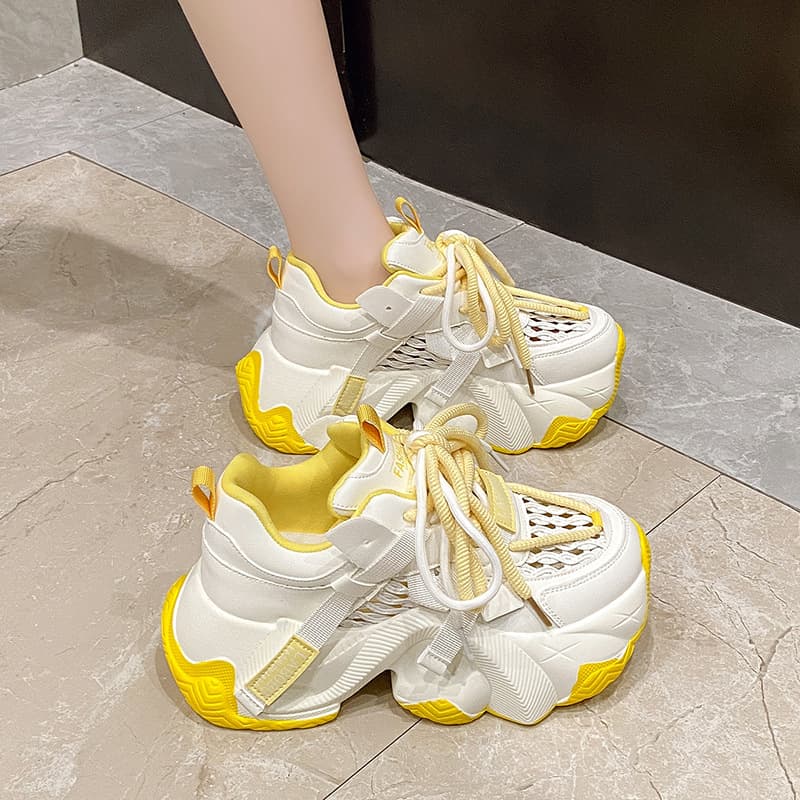 ハイカットスニーカー 定番 カジュアル シンプル スタイルアップ かわいい 可愛い 厚底ソール 疲れにくい クッション性 アクティブ