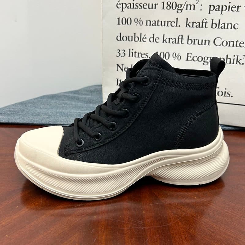 ハイカットスニーカー 厚底 スポーツ 履きやすい 厚底ソール 脚長効果 おしゃれ シンプル カジュアル きれいめコーデ クッション