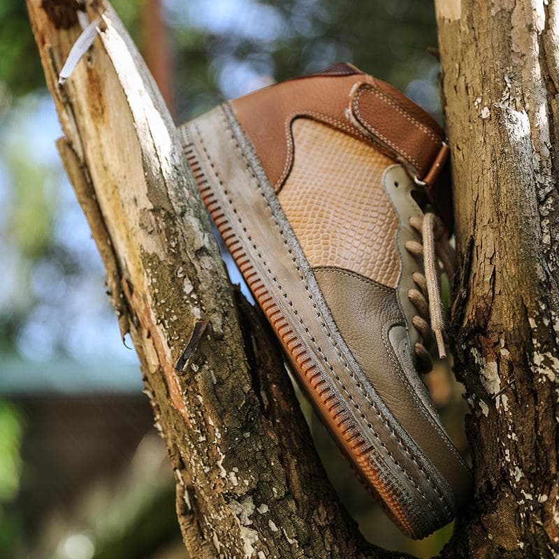 ハイカットスニーカー 定番 おしゃれ 職人魂 本革パッチワーク 高級感 ヴィンテージ加工 カジュアル かっこいい トレッキング 安定感