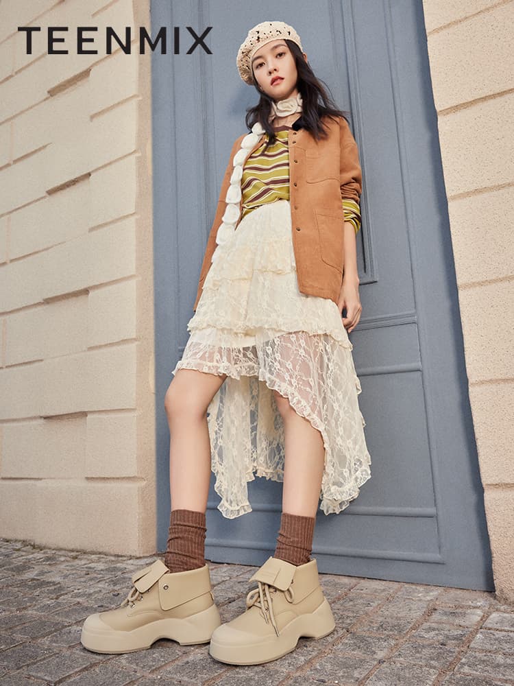 ハイカットスニーカー フラップポケット付き厚底ハイカットシューズ