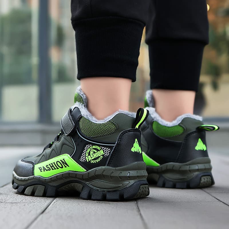 ハイカットスニーカー 定番 もこもこ アウトドア ハイキング トレッキング ウォーキング 登山 すべりにくい  裏ボア グリップ力 安定感