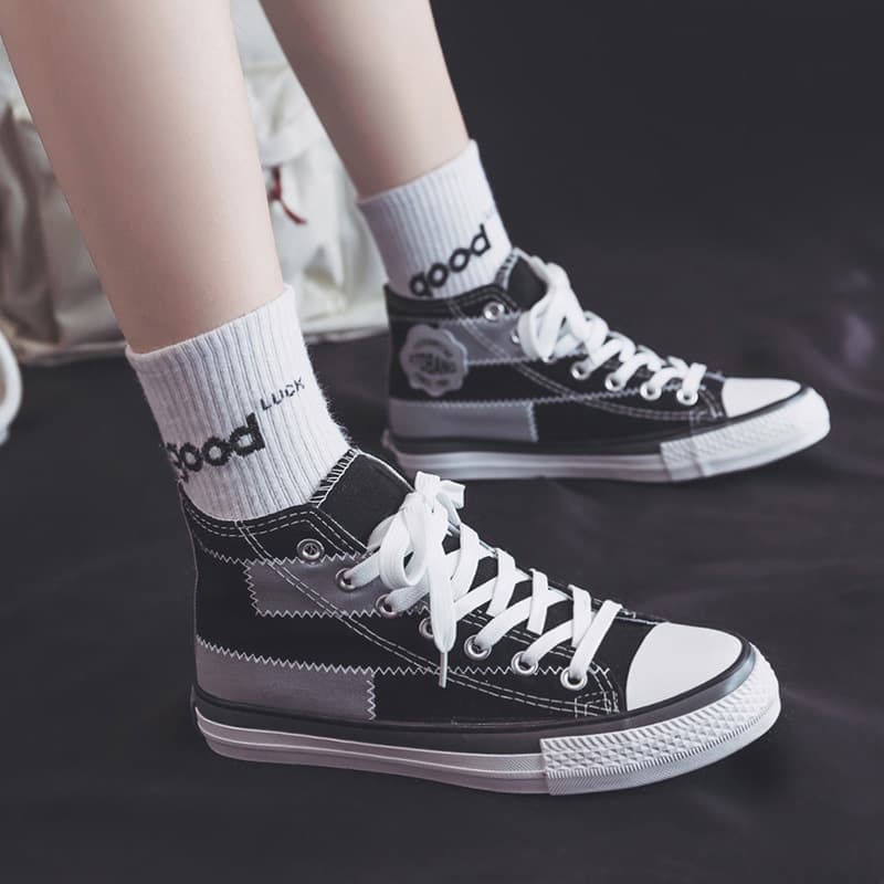 ハイカットスニーカー クッション性 厚底ソール カジュアル 履きやすい 歩きやすい シンプル かわいい デイリーユース 通学 学校