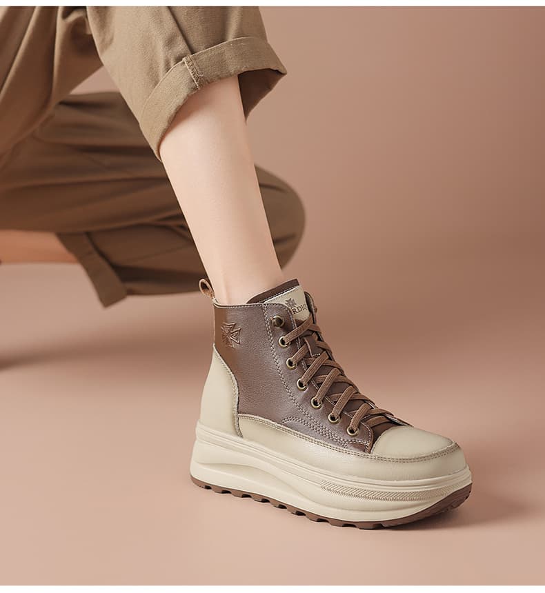 ハイカットスニーカー 本革 厚底 伸長効果 サイドジッパー 履きやすい デイリーコーデ おしゃれ スタイリッシュ きれいめ 高級感