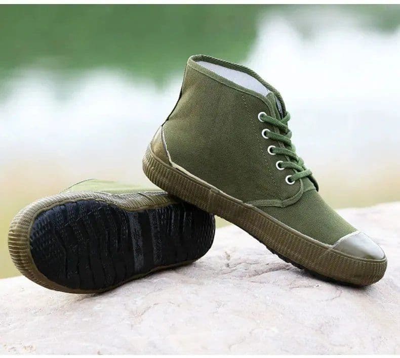 ハイカットスニーカー 日常使い アウトドア ハイキング 登山 トレッキング ウォーキング 耐滑 すべりにくい 快適歩行 履き心地