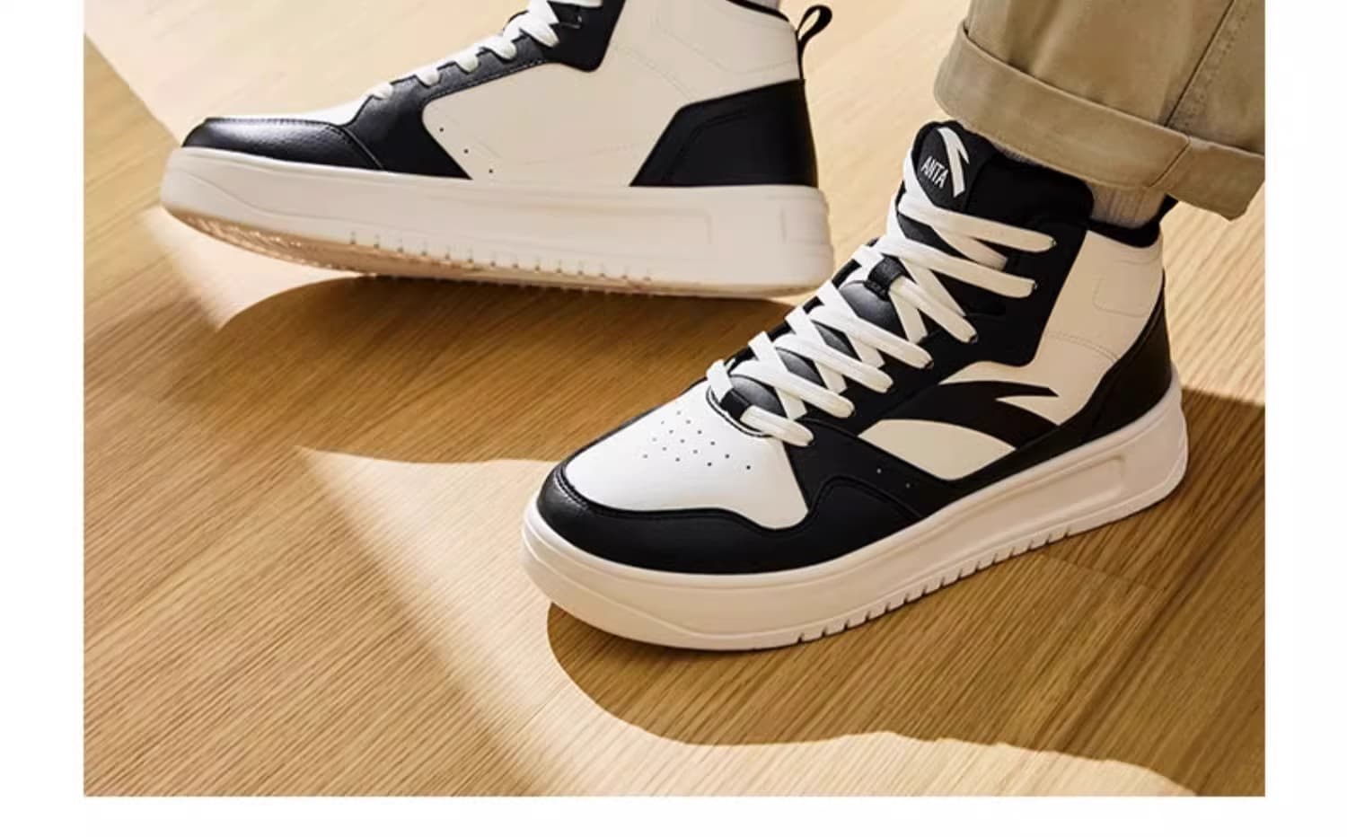 ハイカットスニーカー 都会的 バスケット スポーツ 通学 学校 通気性 カジュアル 履きやすい 疲れにくい ウォーキング