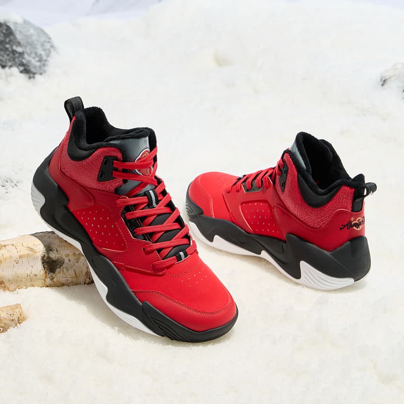 ハイカットスニーカー バスケット 安定性 衝撃吸収性 すべりにくい かっこいい 痛くならない 疲れにくい 通気性 スポーツ デイリーユース