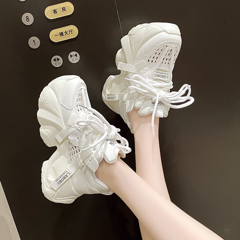 ハイカットスニーカー 定番 カジュアル シンプル スタイルアップ かわいい 可愛い 厚底ソール 疲れにくい クッション性 アクティブ