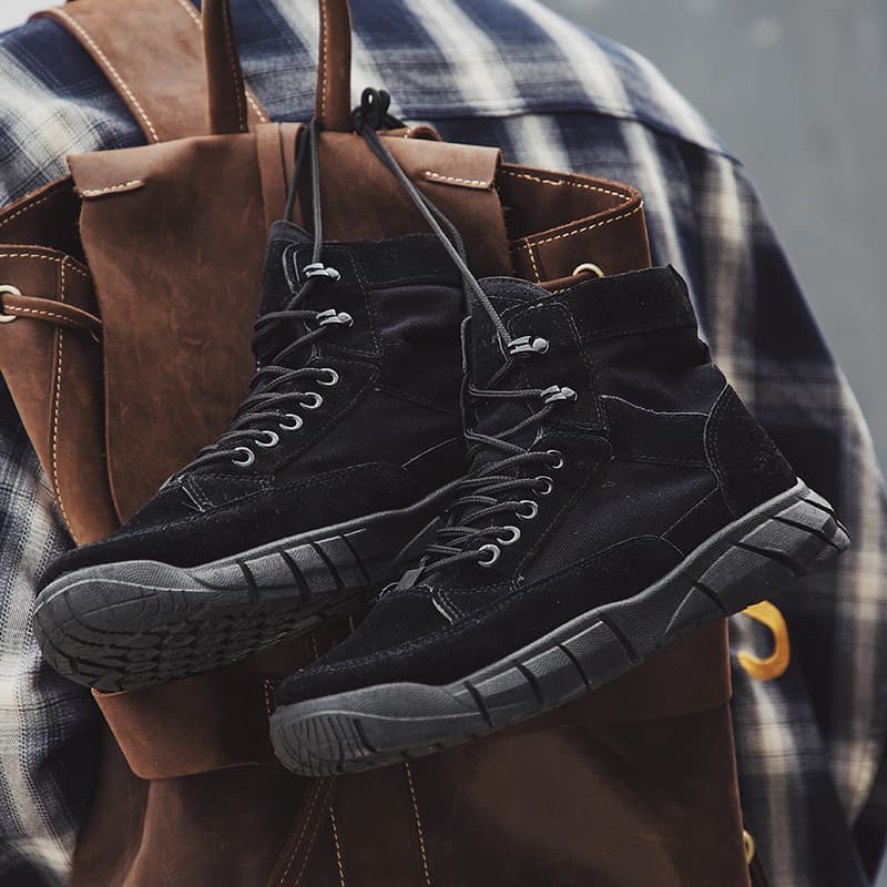 ハイカットスニーカー アウトドア 耐久性 グリップ力 厚底ソール 軽量設計 カジュアルコーデ かっこいい 目立つ 登山 トレッキング