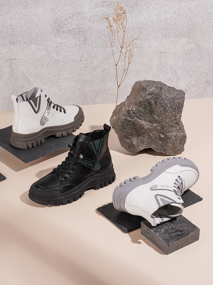 ハイカットスニーカー 人気 クール シンプル かわいい 綺麗 スタイリッシュ きれいめ オールシーズン 軽量 履きやすい 歩きやすい