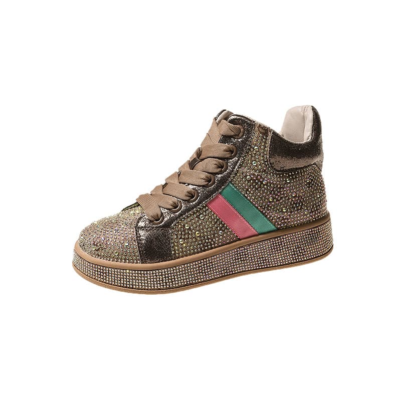 ハイカットスニーカー カジュアル ガーリーコーデ クッション性 痛くならない 歩きやすい クッション 安定感 可愛い 目立つ 遊び心