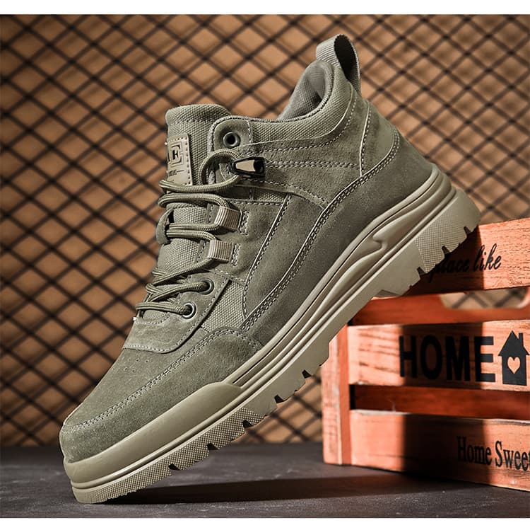 ハイカットスニーカー スエード調 耐久性 厚底ソール 日常使い アウトドア クッション性 グリップ力 スタイリッシュ レースアップデザイン