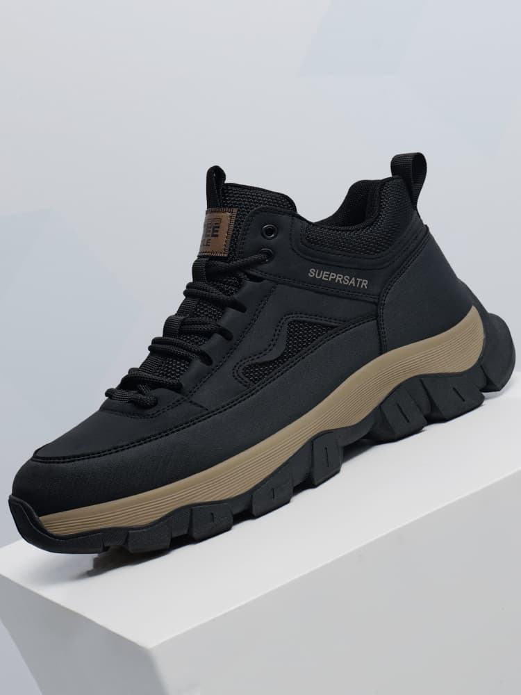 ハイカットスニーカー アウトドア トレッキング 通気性 グリップ力 アウトドア カジュアル 耐久性 スポーティー 機能性 履きやすい