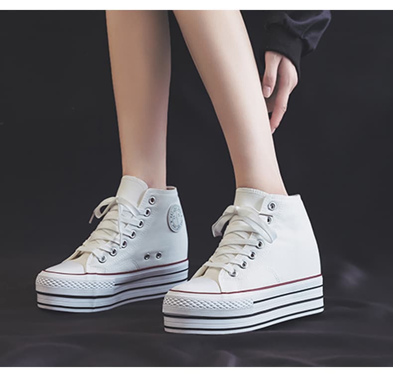 ハイカットスニーカー 脚長効果 厚底靴 ボリュームソール カジュアル シンプル 可愛い デイリーコーデ 伸長効果 歩きやすい クッション