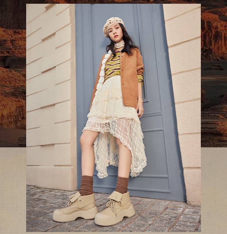 ハイカットスニーカー フラップポケット付き厚底ハイカットシューズ