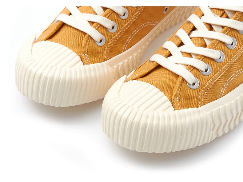 ハイカットスニーカー 季節感あふれる カジュアル キャンバス デイリーユース 歩きやすさ ボリュームソール シンプル 疲れにくい