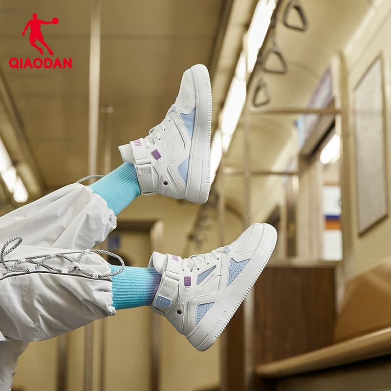 ハイカットスニーカー パステルカラー ハイカット スポーツ  シューズ 通学 ランニング 部活 軽量 学校 定番 歩きやすい ファスナー